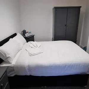 Guest house Self Check In, Doncaster